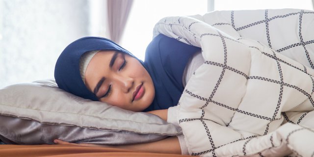 Menjaga Pola Tidur Sehat Saat Bulan Puasa